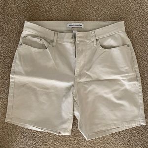 5-Pocket Khaki Shorts
